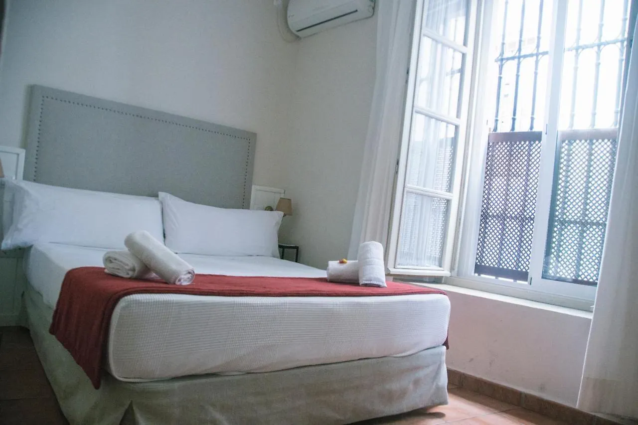 Hostal Callejon Del Agua Sevilla Konukevi