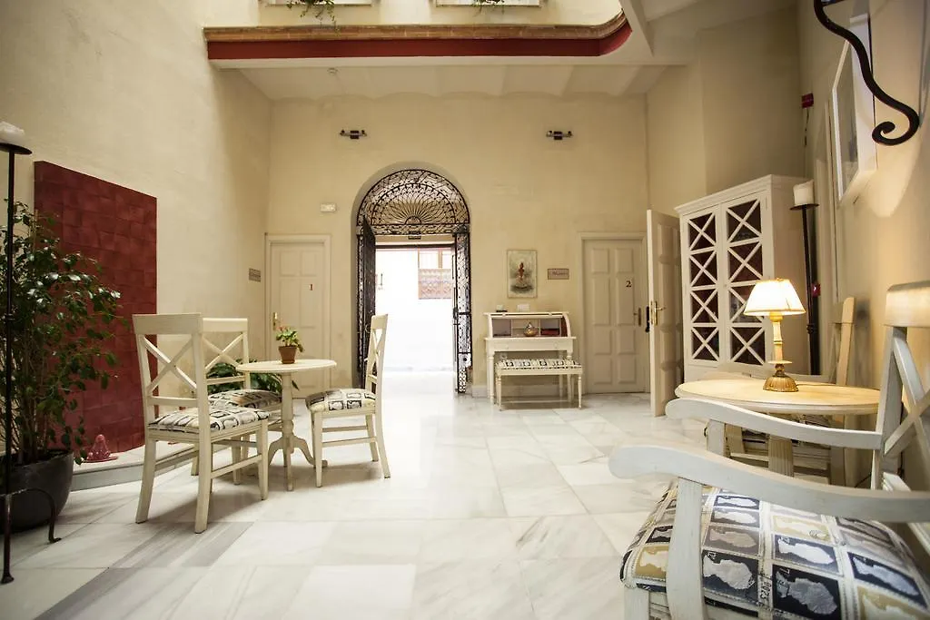 Hostal Callejon Del Agua Seville 2*,