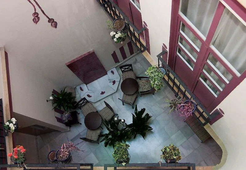 בית הארחה סביליה Hostal Callejon Del Agua