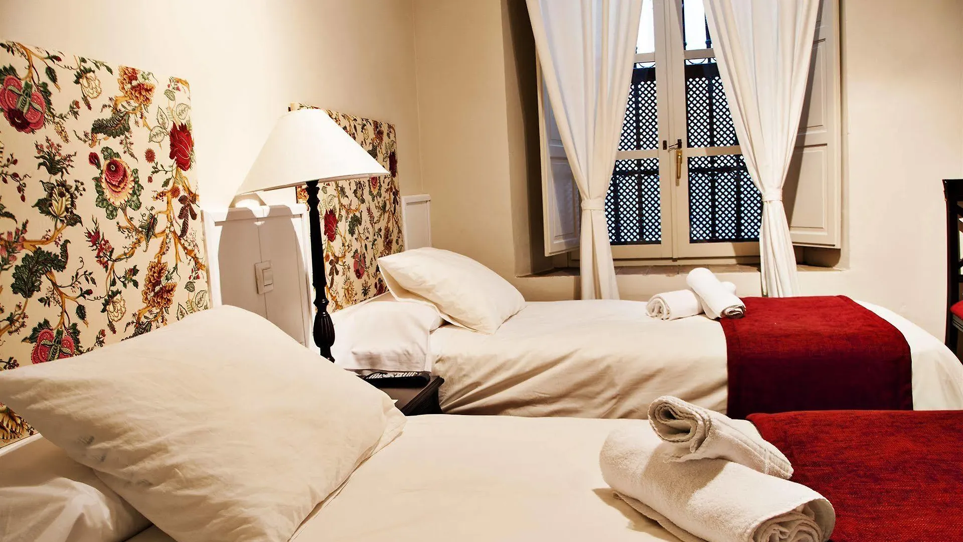 Hostal Callejon Del Agua Seville Spain