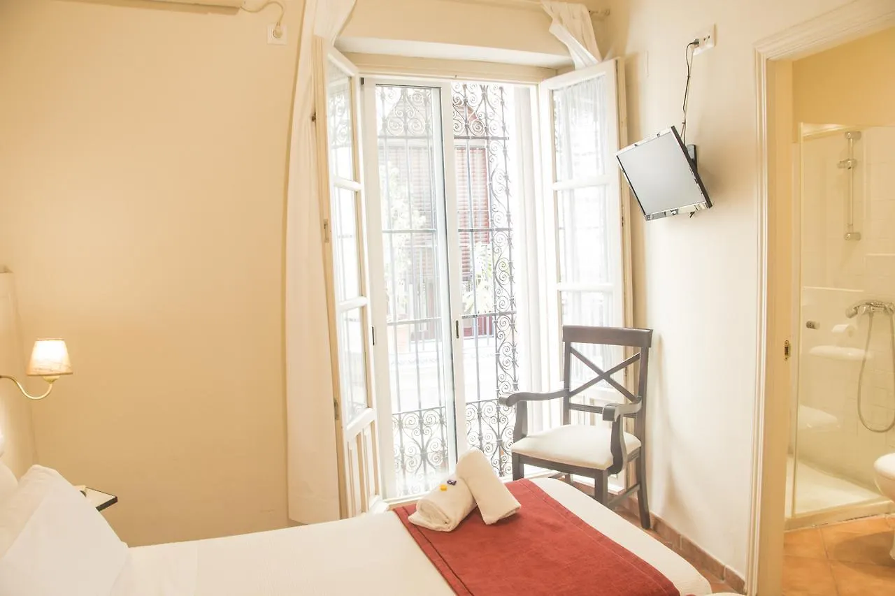 Hostal Callejon Del Agua Seville Guest house